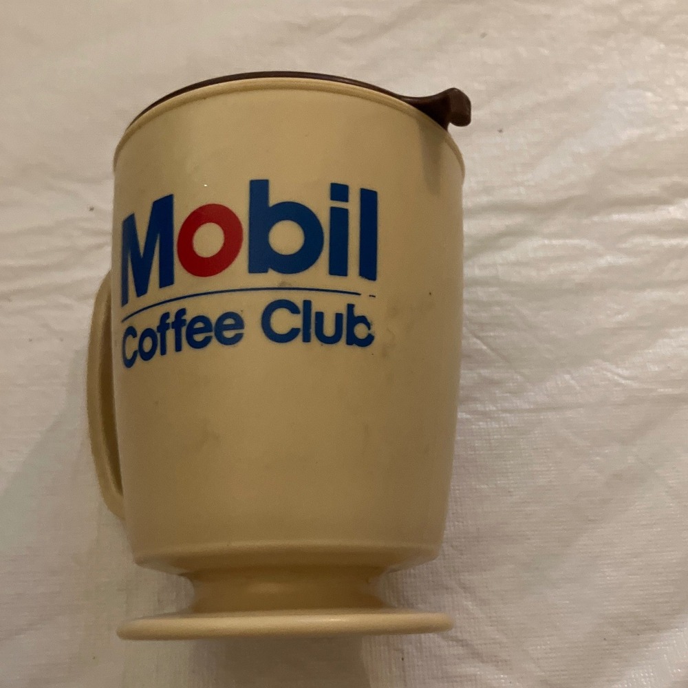 Rare Mobil Coffee Club Travel Mug With Lid Vintage Retro Plastic Tan Brown